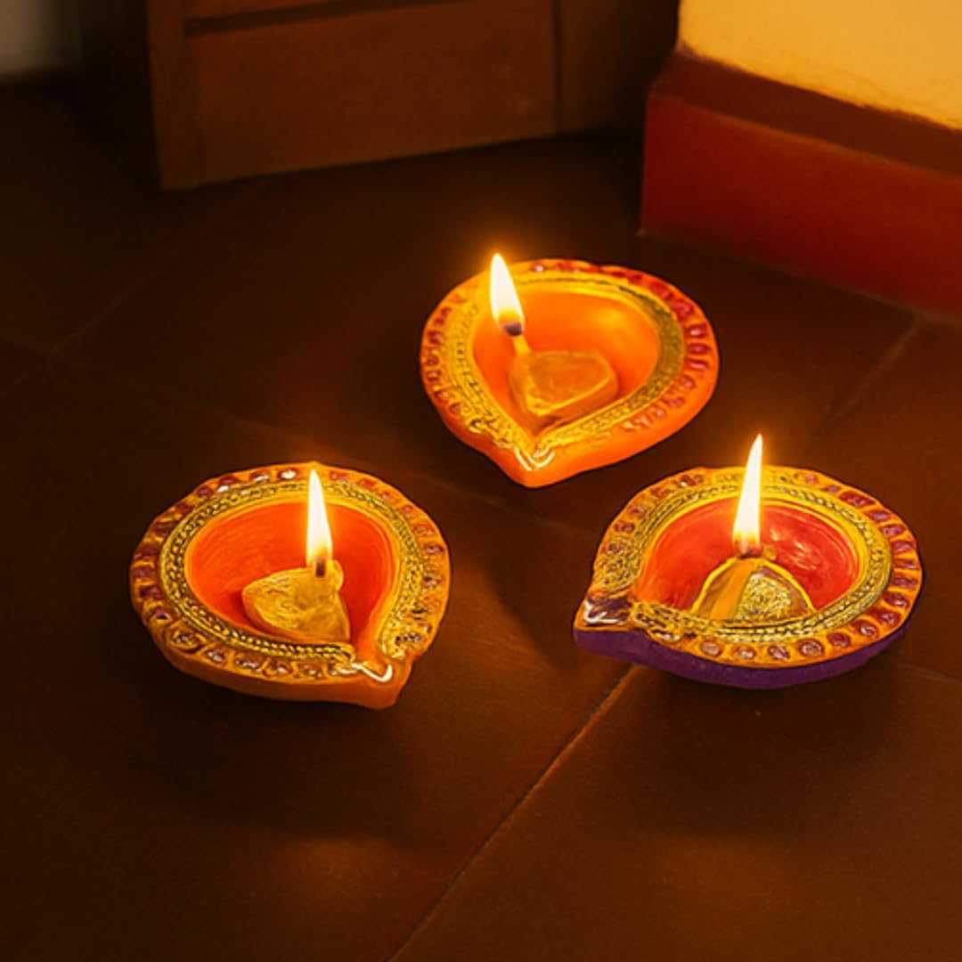 4 x Handcrafted Diwali Diyas Clay Oil Lamps with Stone Centre