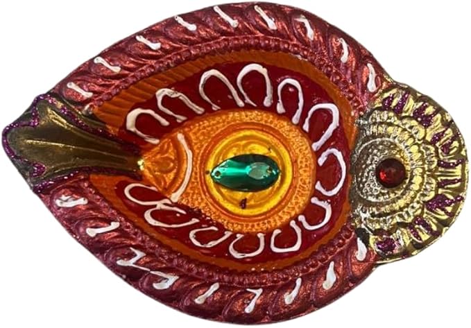 4 x Red Leaf Shape Decorative Diyas with Green Stone Center