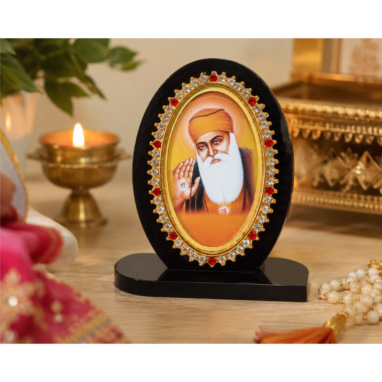 Sikh Religious Dashboard Idols Decorative Oval Photo Frame Ornament for Car Dashboard Guru Nanak Ji Khanda Sahib Guru Gobind Singh Ji 9cm