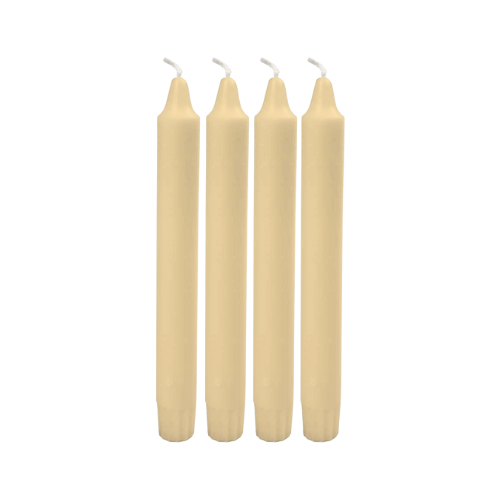 set of 4 Traditional and classic shape Taper Candles Cream